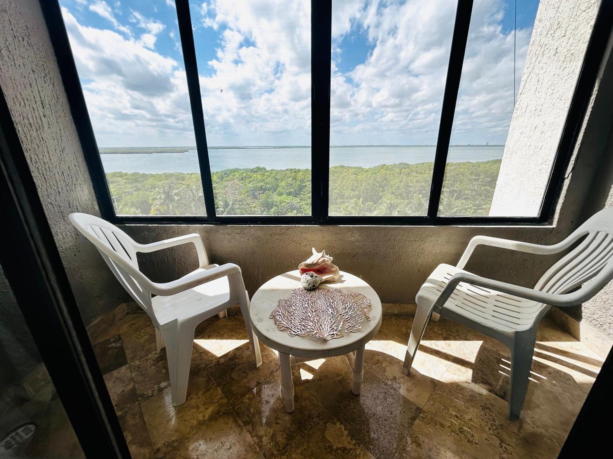 Solymar Condos On The Beach Канкун Экстерьер фото